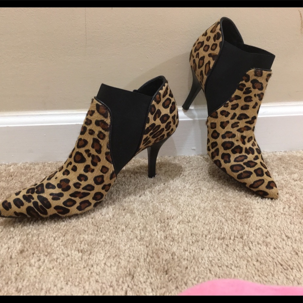 Vaneli ankle booties